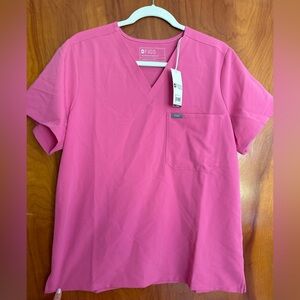 NWT FIGS CATARINA TOP.
